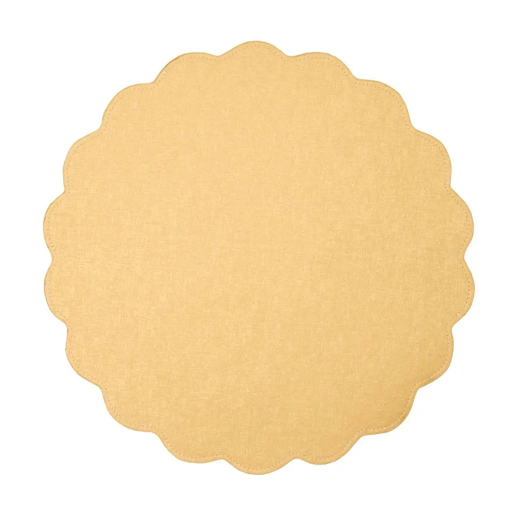 Victoria Round Scallop Placemat - 16"