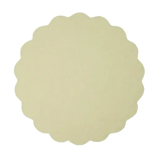 Victoria Round Scallop Placemat - 16"